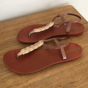 Ipanema sandals